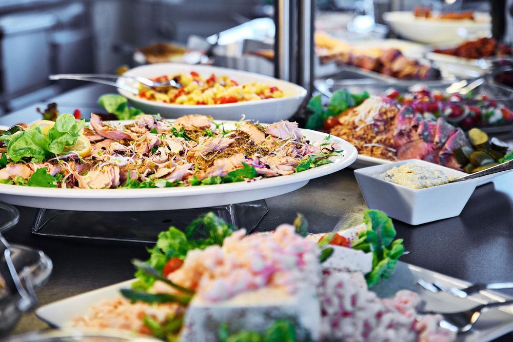 스벤보르 Stoberiet 호스텔 외부 사진 A salad bar