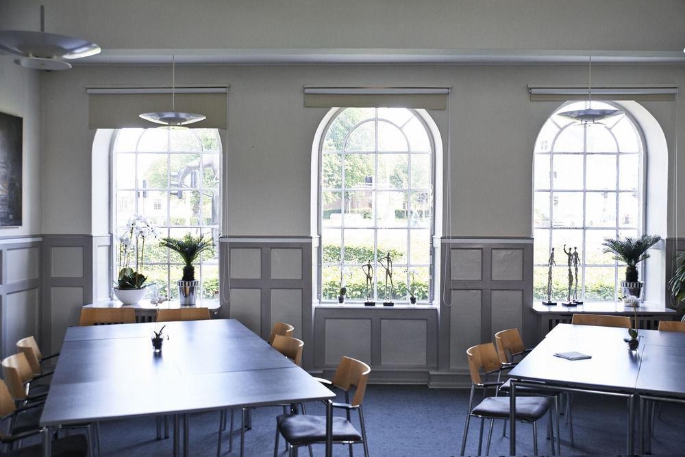 스벤보르 Stoberiet 호스텔 외부 사진 The interior of the Old Library