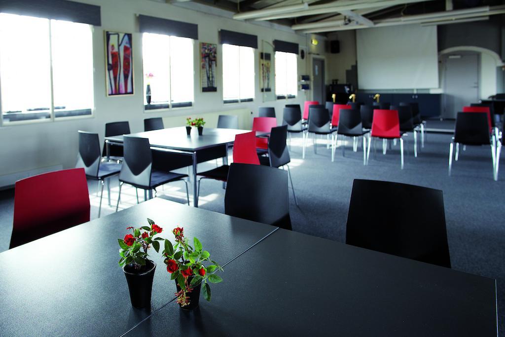 스벤보르 Stoberiet 호스텔 외부 사진 The dining room at the International Centre